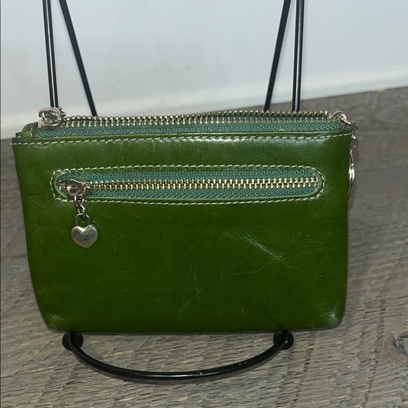 Green Leather Coin Purse Zip Key Ring‎ Silver Heart Zippers - Picture 3 of 9